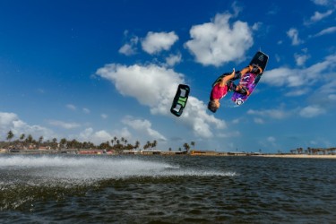 Vous pouvez louer le matériel de kitesurf pour une journée ou pour plusieurs jours.